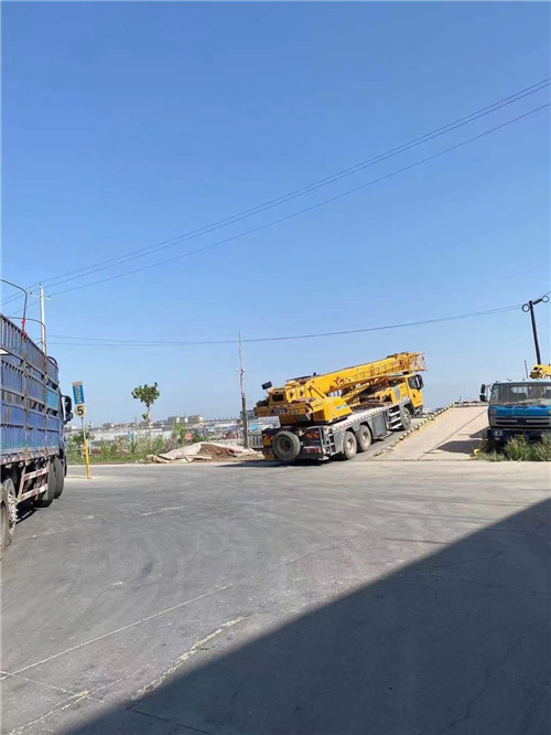 建德市25吨吊车的租赁价格大概是多少？