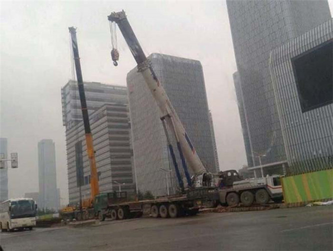 建德市25吨吊车能吊多重设备？