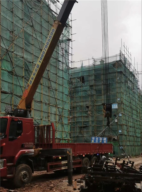 建德市“慢工细活”—— 吊车的 “微动控制” 技术