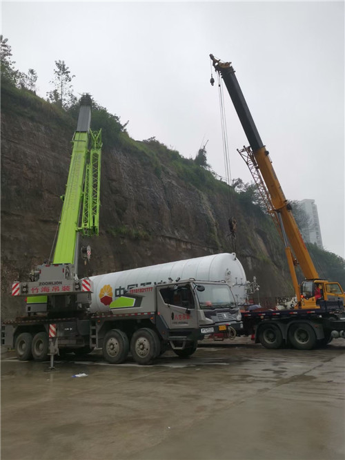 建德市“不怕风雨冻”—— 吊车的 “恶劣环境适应” 技术